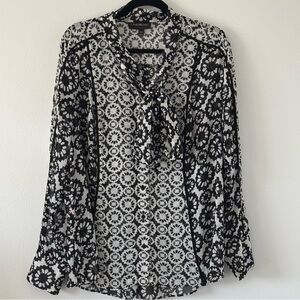 Lane Bryant Black & White Floral Blouse Size 14/16
